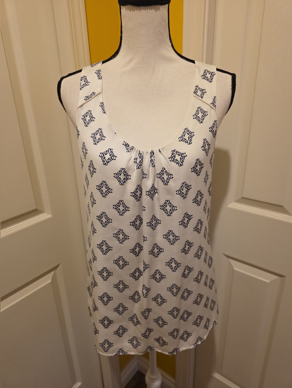 BANANA REPUBLIC BLOUSE, SIZE S
